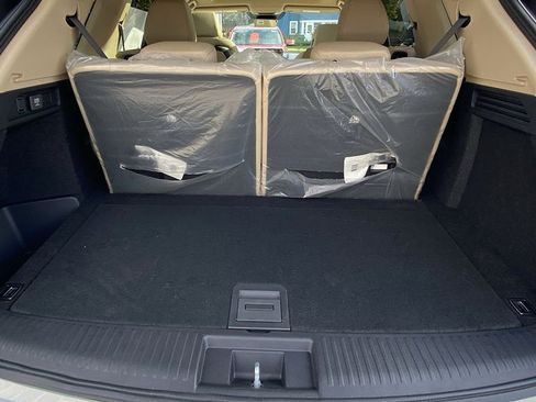 New 2026 Acura MDX SH-AWD image 16