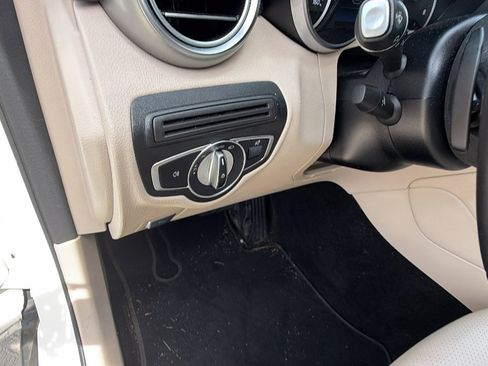 Used 2022 Mercedes-Benz GLC 300 image 26