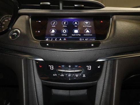 Certified 2025 Cadillac XT5 Premium Luxury image 17