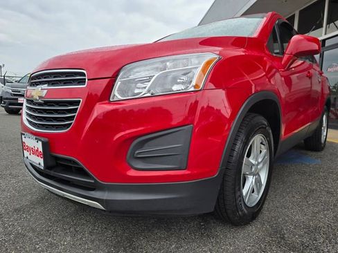 Used 2016 Chevrolet Trax LT w/ LT Sun and Sound Package AWD/4WD image 26