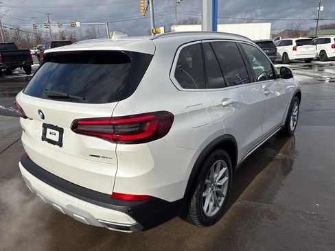 Used 2021 BMW X5 xDrive45e w/ Executive Package image 5