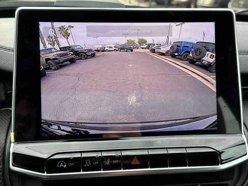 New 2026 Jeep Compass Latitude image 27