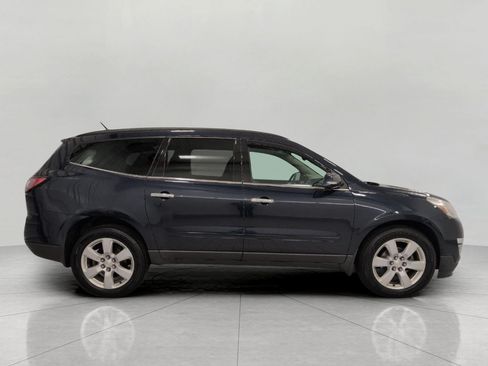 Used 2016 Chevrolet Traverse LT w/ Style and Technology Package FWD image 11