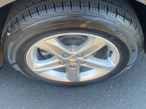 Used 2023 Chevrolet Malibu LT image 27