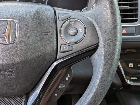 Used 2019 Honda HR-V EX image 25