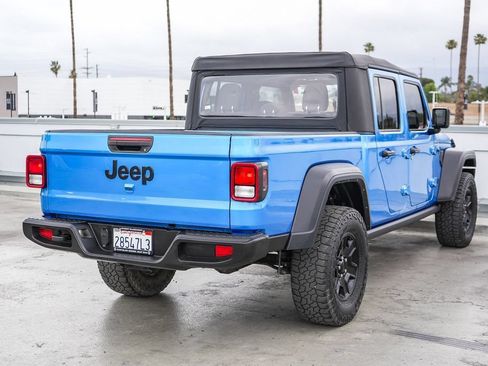 Used 2022 Jeep Gladiator Sport AWD/4WD image 8