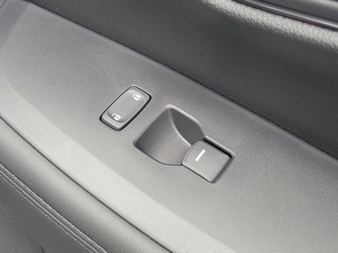 New 2026 Honda HR-V LX image 12