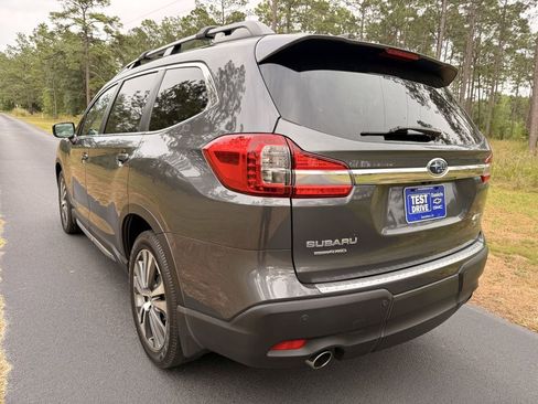 Used 2019 Subaru Ascent Limited w/ Popular Package #2 AWD/4WD image 3