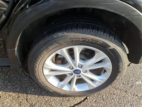 Used 2017 Ford Escape SE image 15