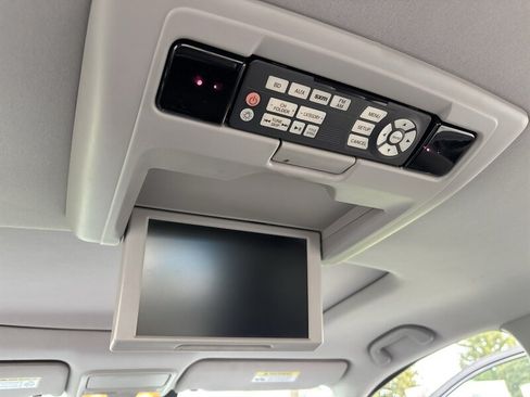 Used 2016 Honda Pilot Touring image 34