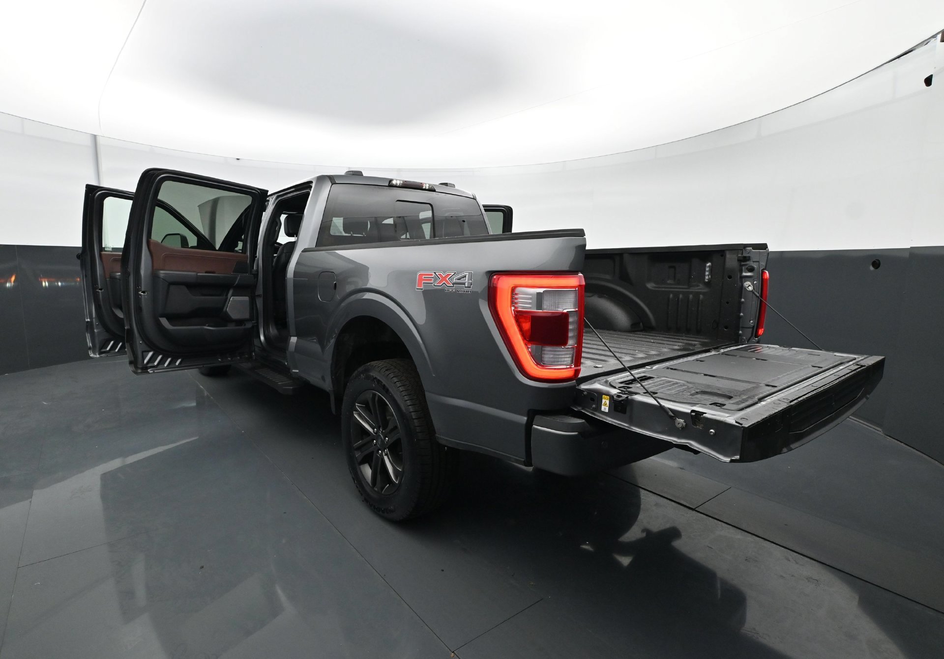Used 2023 Ford F150 Lariat w/ Equipment Group 502A High AWD/4WD image 34