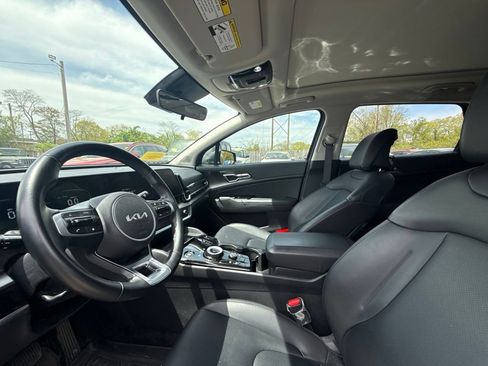 Used 2025 Kia Sportage EX w/ EX Premium Package AWD/4WD image 8