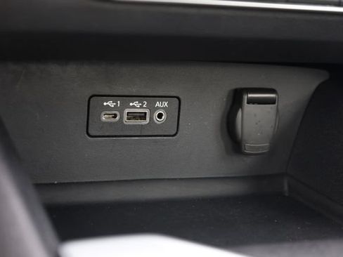 Used 2025 Nissan Altima 2.5 SV AWD/4WD image 23