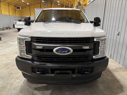 Used 2019 Ford F250 XL w/ Power Equipment Group image 7