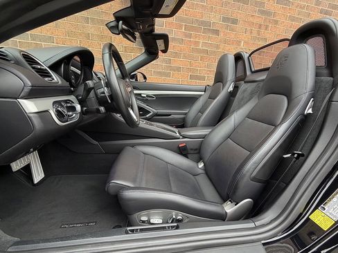 Certified 2022 Porsche 718 Boxster 25th Years image 5
