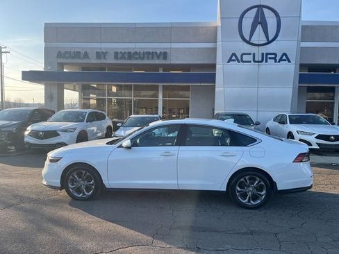 Used 2023 Honda Accord EX image 1