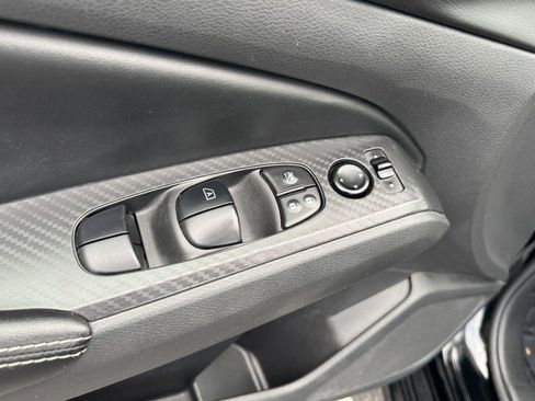 Used 2024 Nissan Altima 2.5 SV image 15