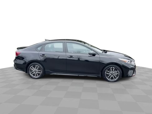 Used 2024 Kia Forte GT-Line w/ GT-Line Premium Package image 9