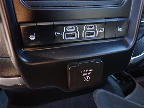 Used 2025 RAM 1500 Laramie w/ Sport Appearance Package AWD/4WD image 10