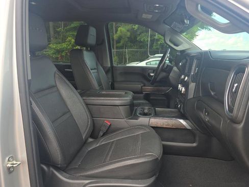 Used 2022 GMC Sierra 2500 Denali w/ Technology Package AWD/4WD image 16