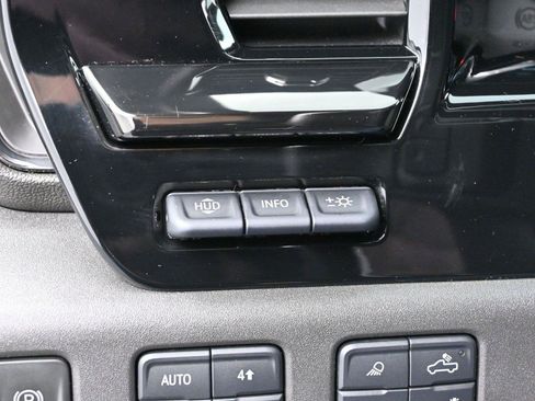 Used 2022 Chevrolet Silverado 1500 ZR2 w/ Technology Package image 28