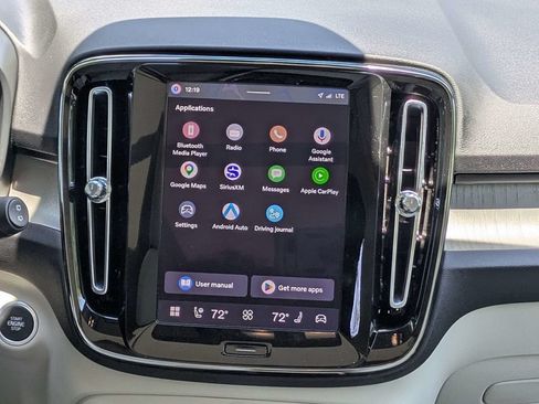 New 2026 Volvo XC40 B4 Plus w/ Protection Package Premier FWD image 17