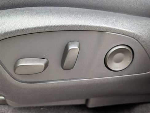 Used 2024 Chevrolet Traverse RS w/ LPO, Floor Liner Package image 25