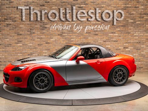 Used 2006 MAZDA MX-5 Miata Sport w/ Suspension Pkg image 1