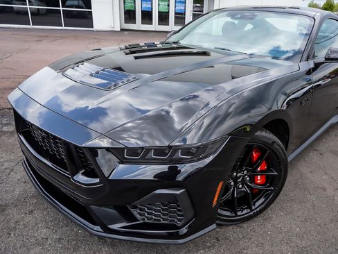 Used 2025 Ford Mustang GT Premium RWD image 40