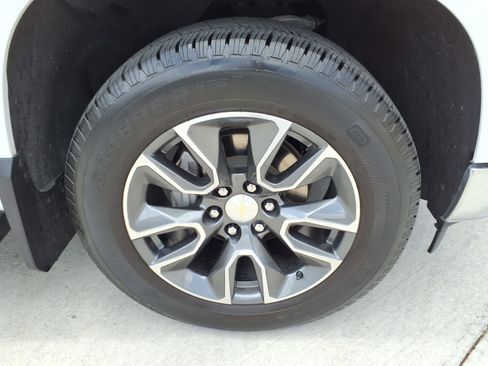 Used 2023 Chevrolet Silverado 1500 LT w/ Protection Package image 7