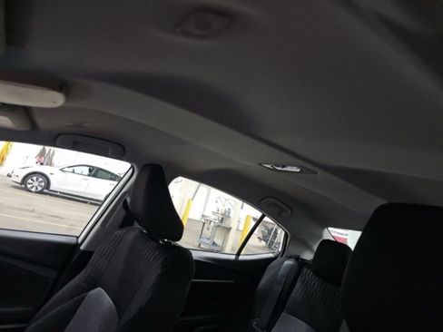 Used 2025 Toyota Camry LE image 12