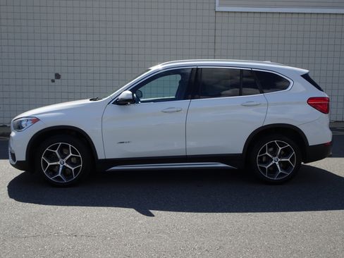 Used 2018 BMW X1 xDrive28i image 4