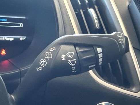 Used 2024 Ford Edge SEL w/ Convenience Package image 26