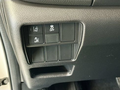Used 2018 Honda CR-V EX image 6
