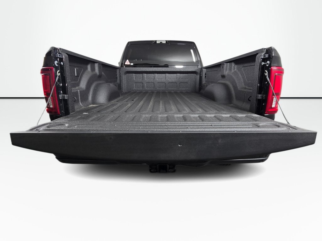 New 2026 RAM 3500 Big Horn AWD/4WD image 17