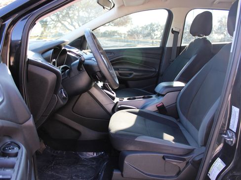 Used 2015 Ford Escape S image 5