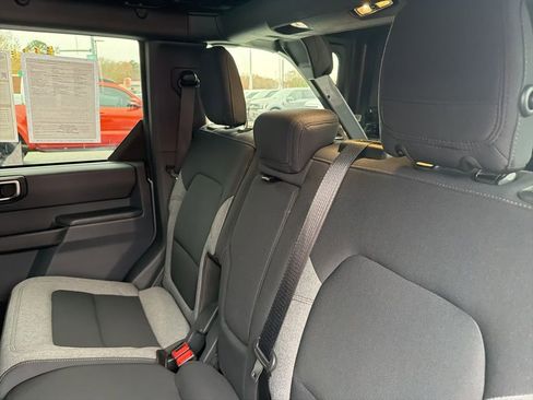 Certified 2025 Ford Bronco Big Bend image 31