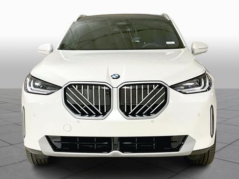 Used 2026 BMW X3 xDrive30i w/ Premium Package AWD/4WD image 3
