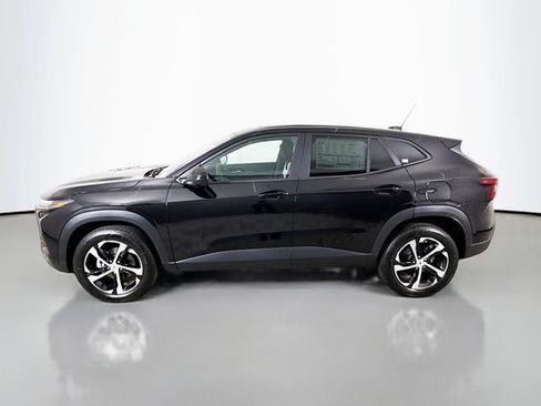 New 2026 Chevrolet Trax RS w/ Sunroof Package FWD image 4