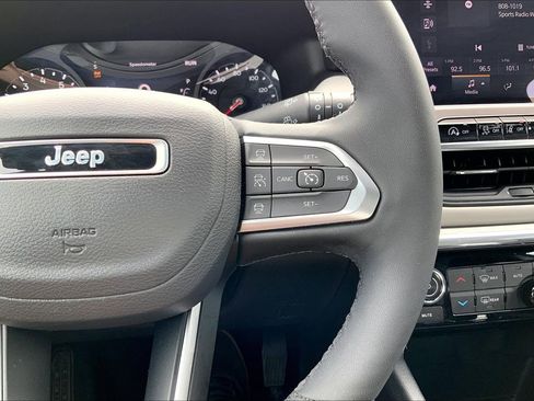 Used 2024 Jeep Compass Limited image 24