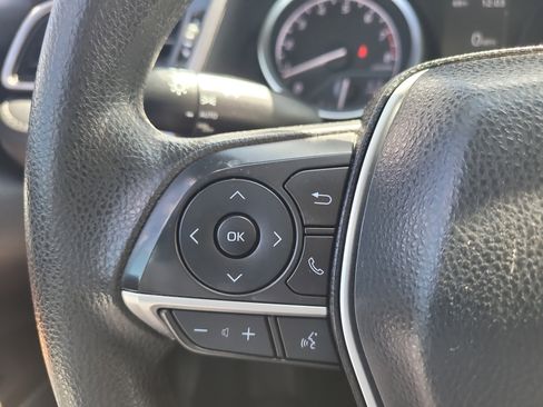 Used 2024 Toyota Camry LE image 28