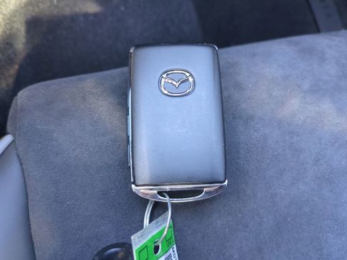 New 2025 MAZDA MX-5 Miata RF Club image 25