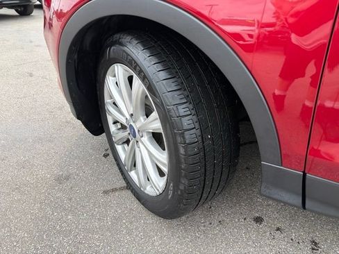 Used 2017 Ford Escape Titanium FWD image 10