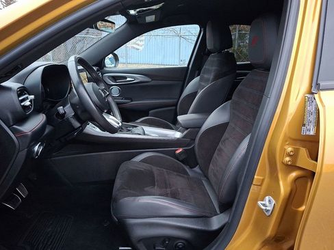 Used 2023 Dodge Hornet GT Plus w/ Track Pack image 14