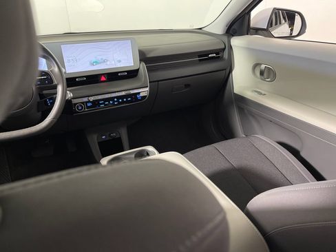 Certified 2024 Hyundai Ioniq 5 SEL RWD image 17