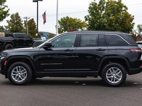 New 2025 Jeep Grand Cherokee Laredo X w/ Luxury Tech Group I AWD/4WD image 11
