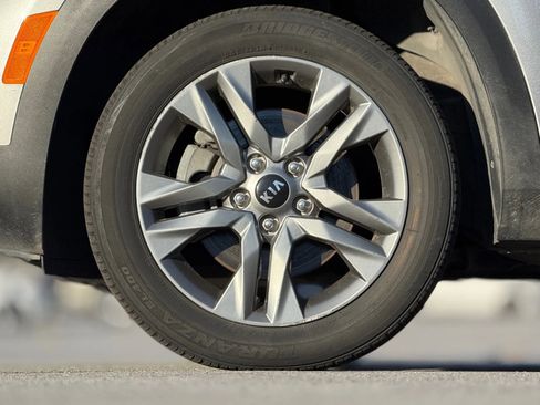 Used 2021 Kia Seltos S image 29