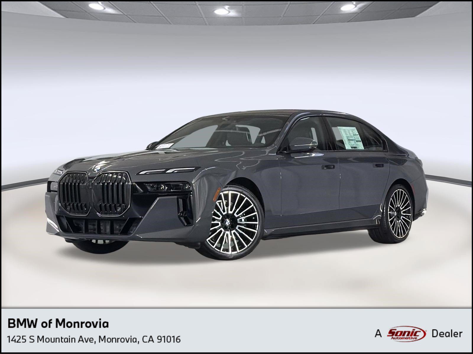 New 2026 BMW 740i RWD image 1