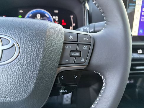 New 2026 Toyota Camry SE image 10