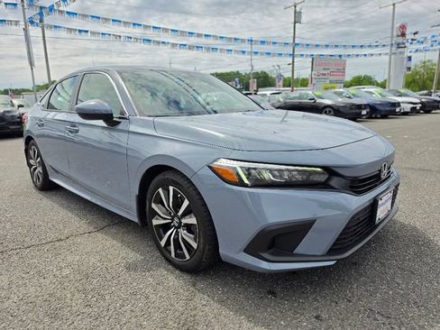 Used 2024 Honda Civic EX image 7